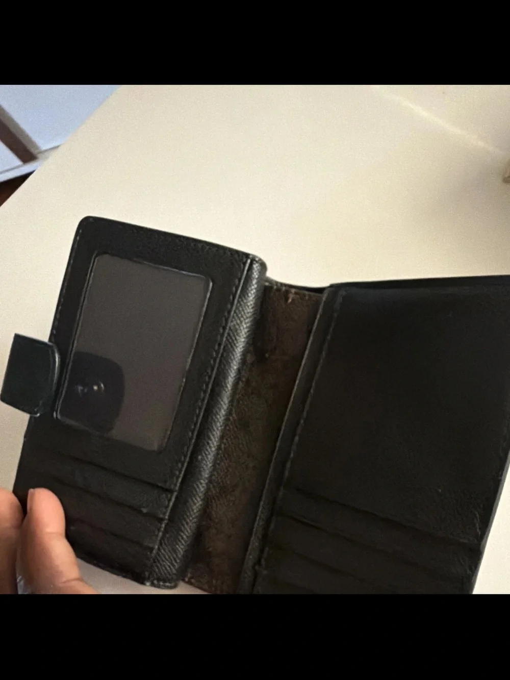 Men's Black Leather Bi-Fold Wallet with ID Window